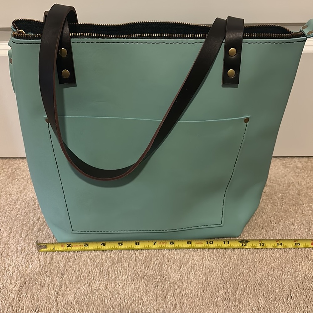 Portland Leather Zippered Medium Tote in Mint.